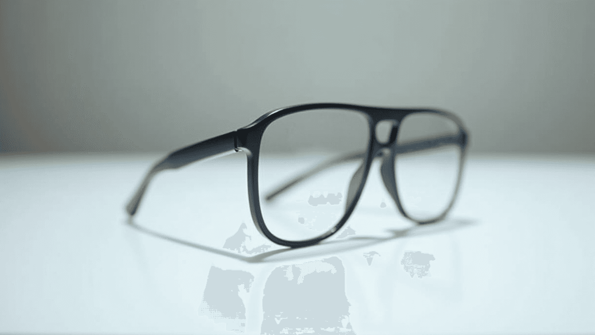 Apple’s Privacy Promise: Will Smart Glasses Actually Feel Less Creepy?
