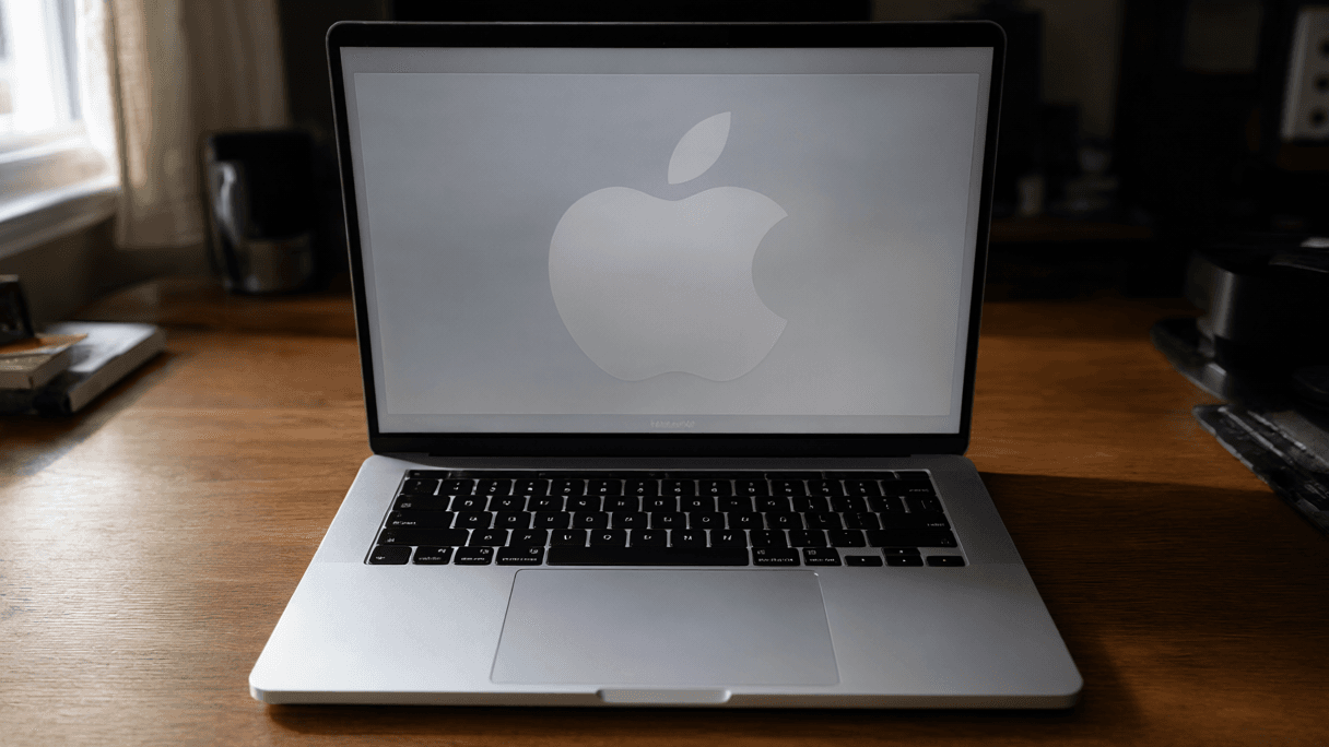 Apple Tightens Mac Disk Access Amid AI Agent Risks